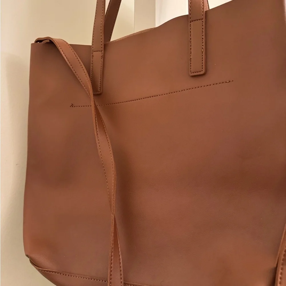Elegant Brown Tote Bag